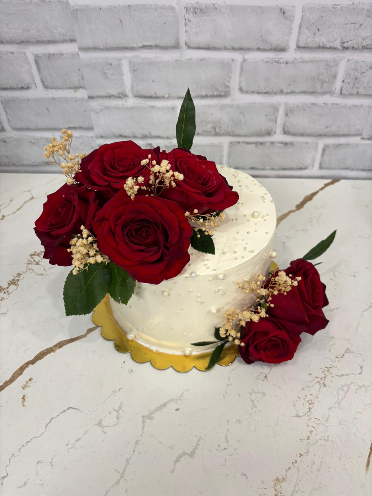 Riya Anniversary Cake